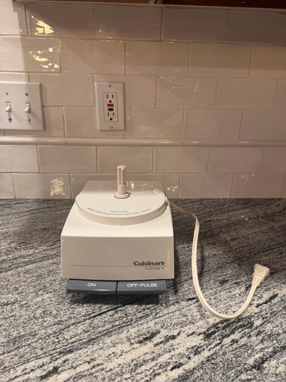 Cuisinart Custom 11 DLC-8M Food Processor Base Motor Only